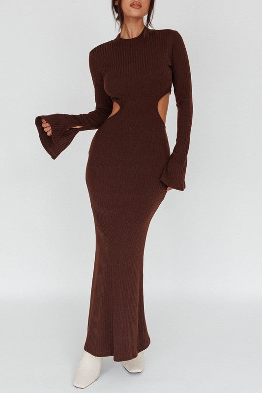 Alka Long Sleeves with flared Cuffs Knit Maxi Dress