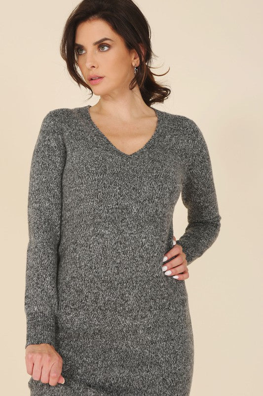 Violet V-Neck Sweater Maxi Dress