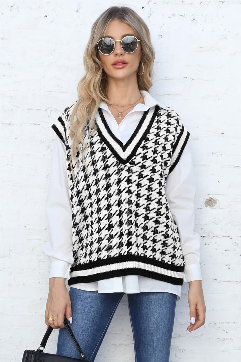 Aya Ribbed V-Neck Sleeveless Sweater