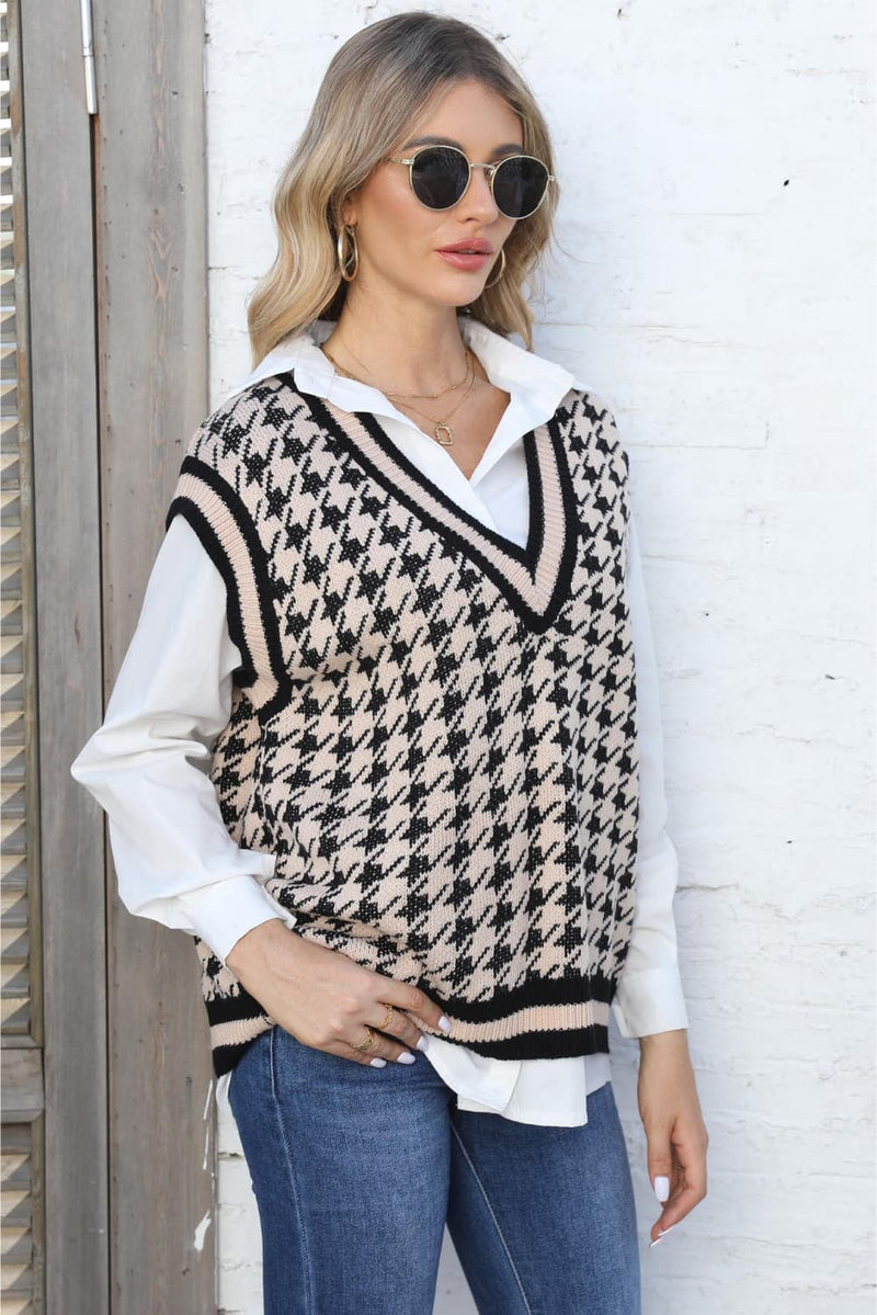 Aya Ribbed V-Neck Sleeveless Sweater