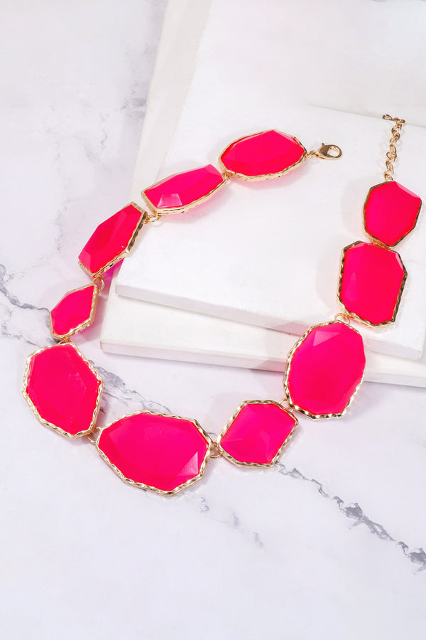 Kathryn Geometrical Shape Zinc Alloy Frame Resin Necklace