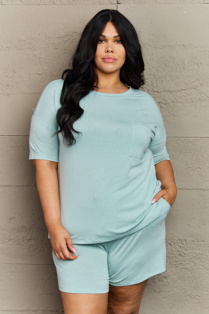 Anika Plus Size Lounge Set in Light Green